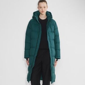 Long Aritzia Evergreen Super Puff™ XS